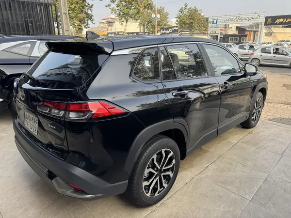 تویوتا، فرانت لندر هیبرید