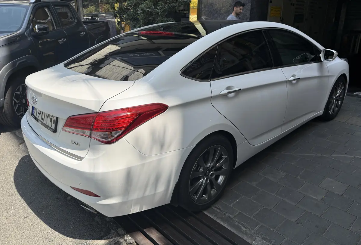 هیوندای،  i40