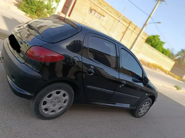 پژو  206