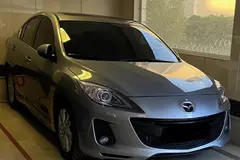 مزدا، 3 نیو صندوق دار