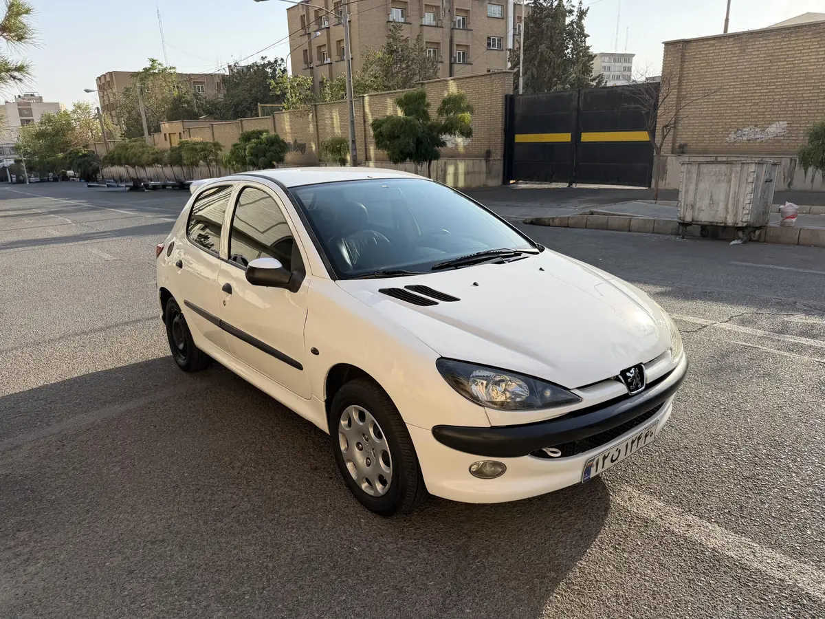 پژو،  206