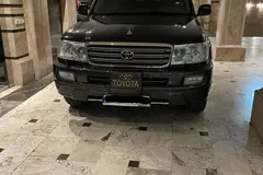 تویوتا، لندکروز چهار در