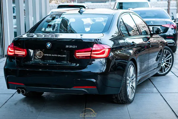 ب ام و، سری 3 سدان