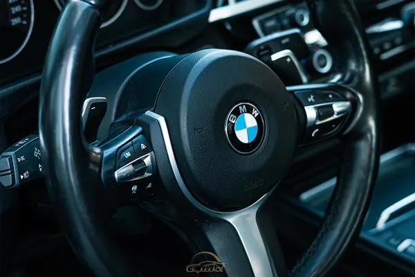 ب ام و، سری 3 سدان