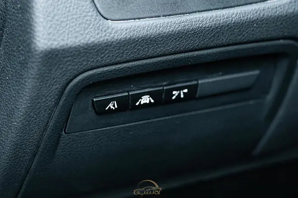 ب ام و، سری 3 سدان