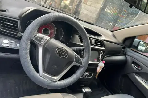 لیفان، X50