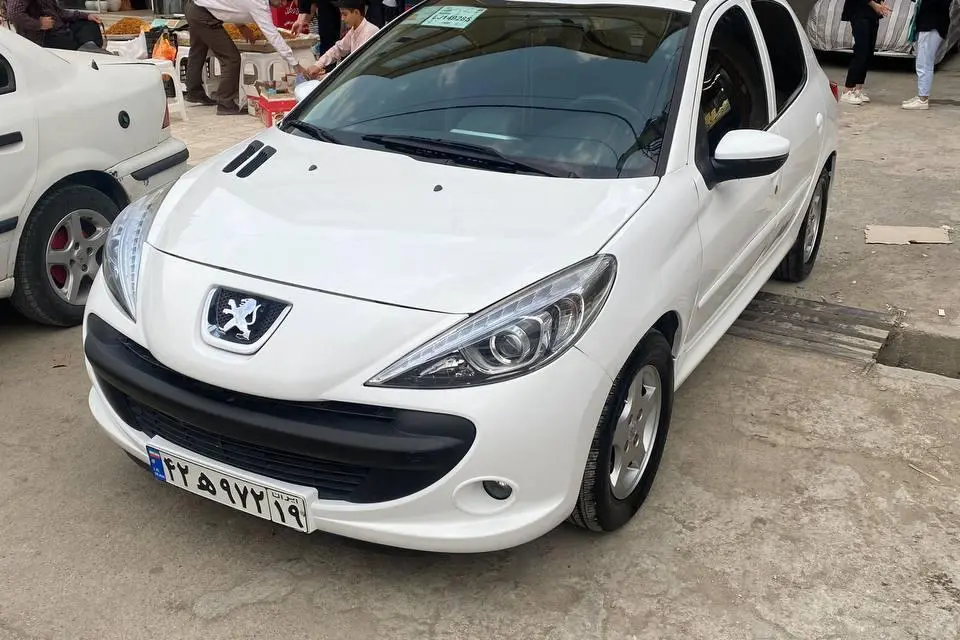 پژو،  207