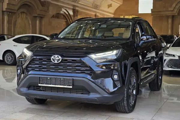 تویوتا، راوفور هیبرید