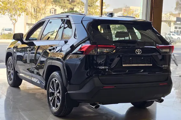 تویوتا، راوفور هیبرید