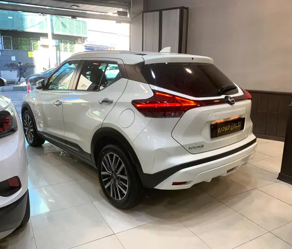 نیسان، کیکس