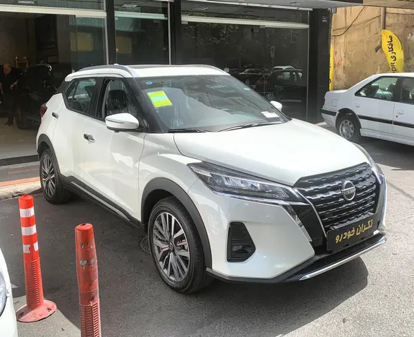 نیسان، کیکس