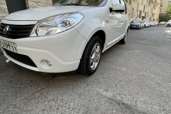 رنو، ساندرو