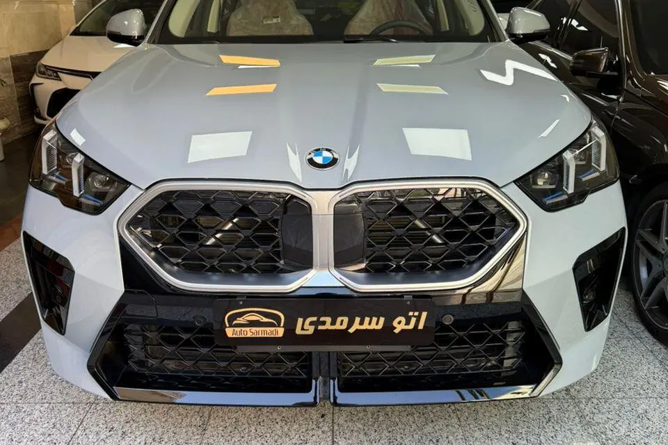 ب ام و،  X2