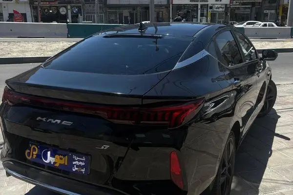 کی ام سی  J7