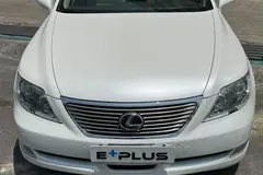 لکسوس، LS