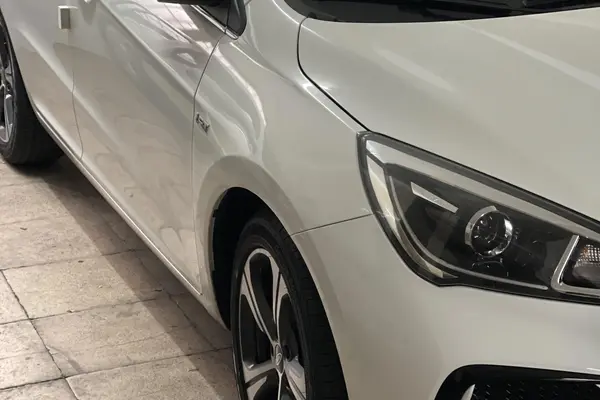 چری، آریزو 5T اسپرت FL