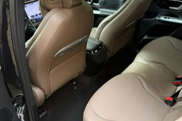 حواله بنز، EQE SUV