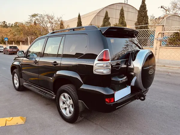 تویوتا، پرادو  چهار در