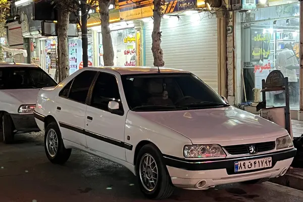 پژو، 405