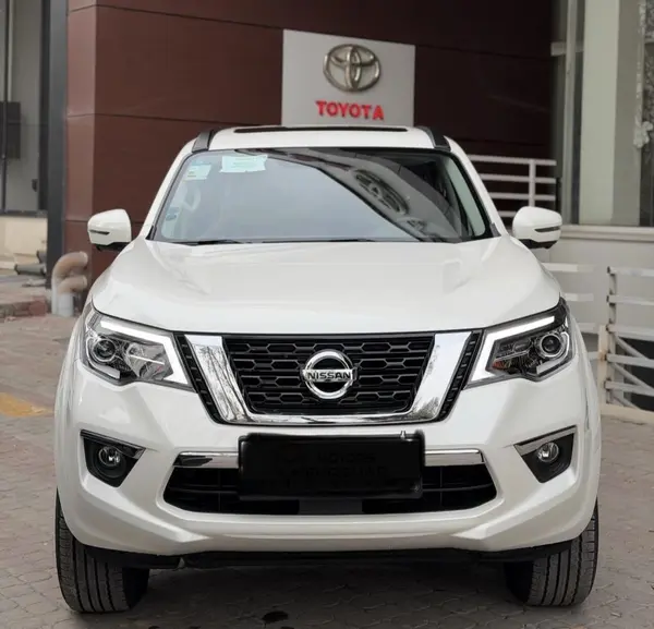 نیسان  ترا