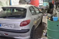 پژو، 206