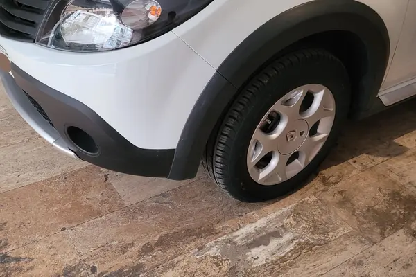 رنو، ساندرو استپ وی