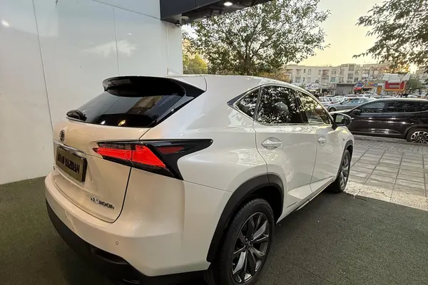 لکسوس  NX هیبرید