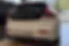 ولوو  V40