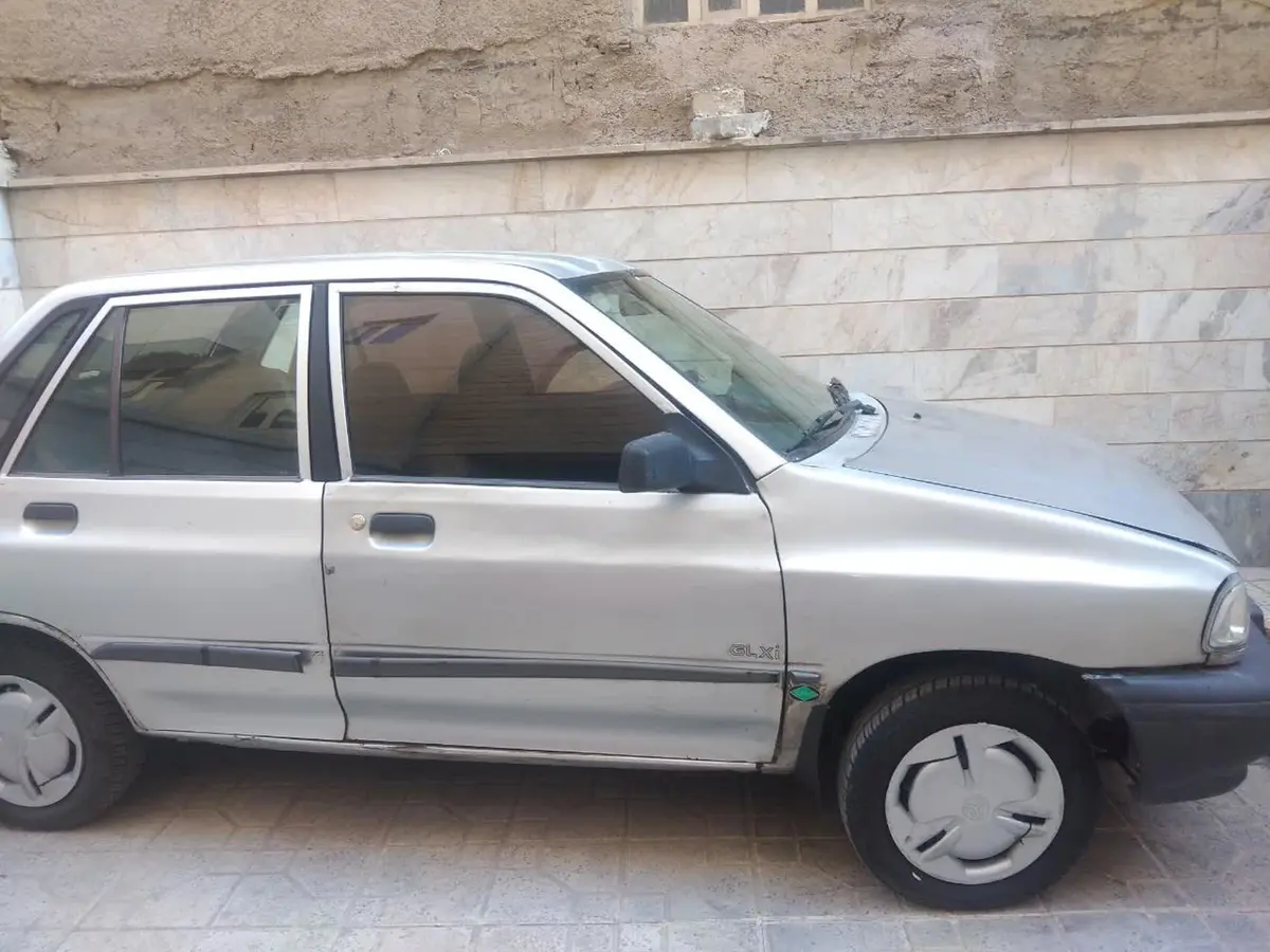 پراید،  صندوق دار