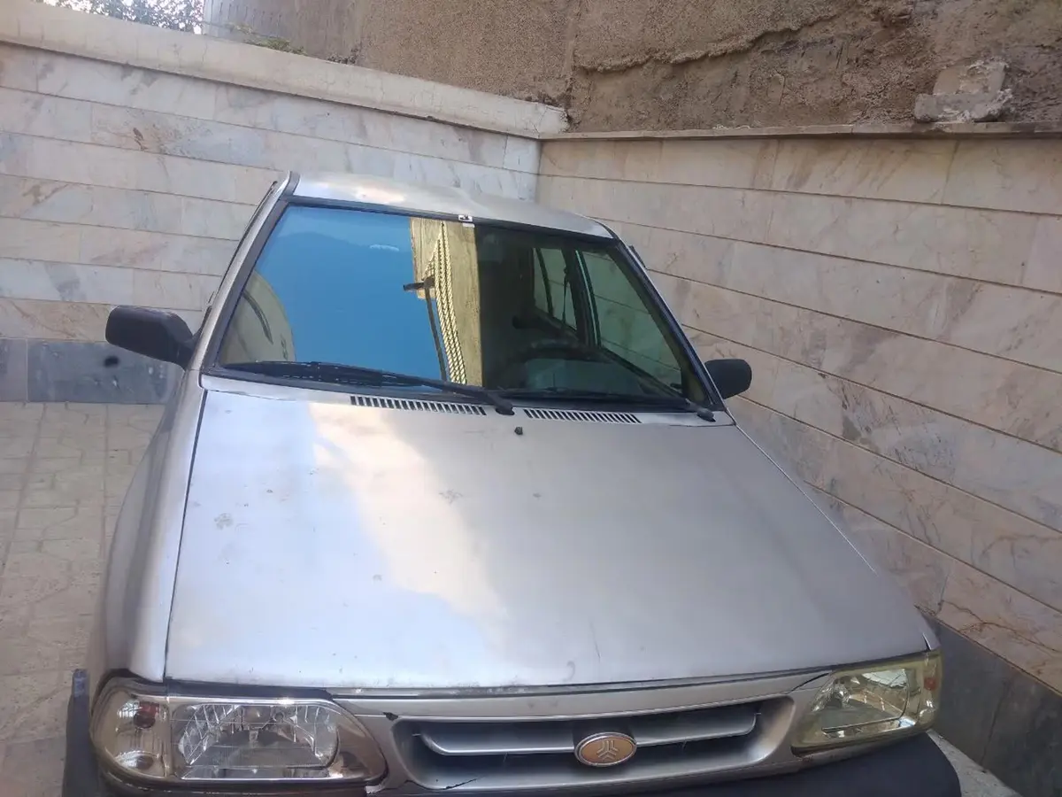 پراید،  صندوق دار