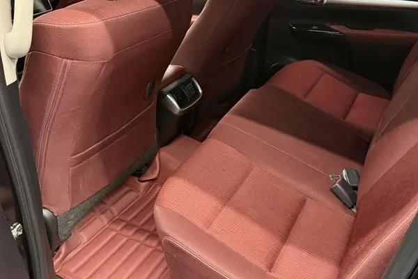 تویوتا، هایلوکس دو کابین