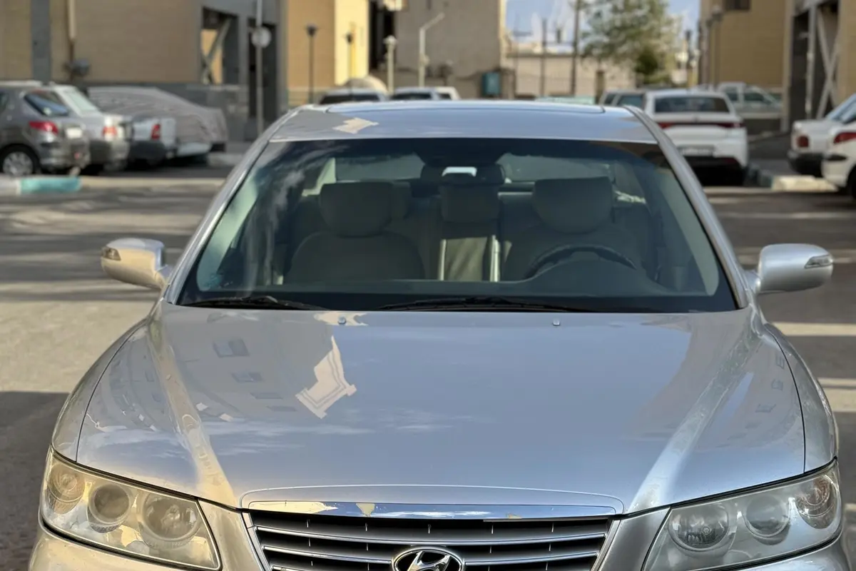 هیوندای،  آزرا (گرنجور)