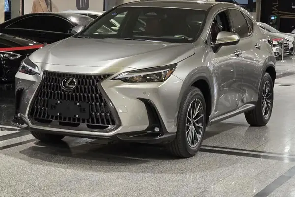 لکسوس  NX
