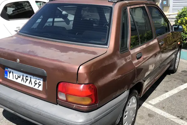 پراید، صندوق دار