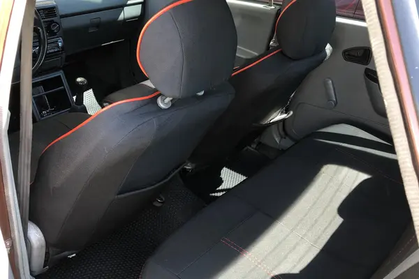 پراید، صندوق دار