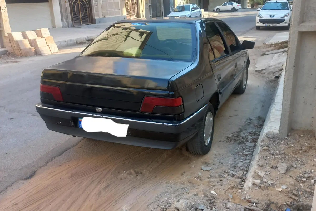 پژو،  405