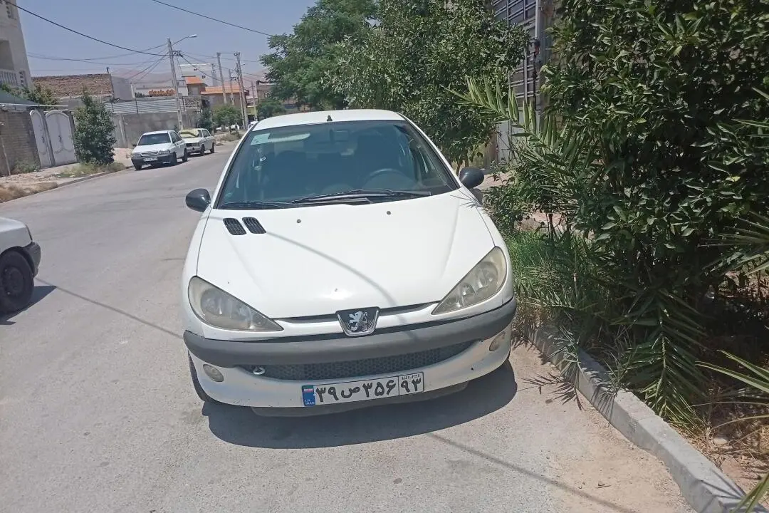 پژو  206