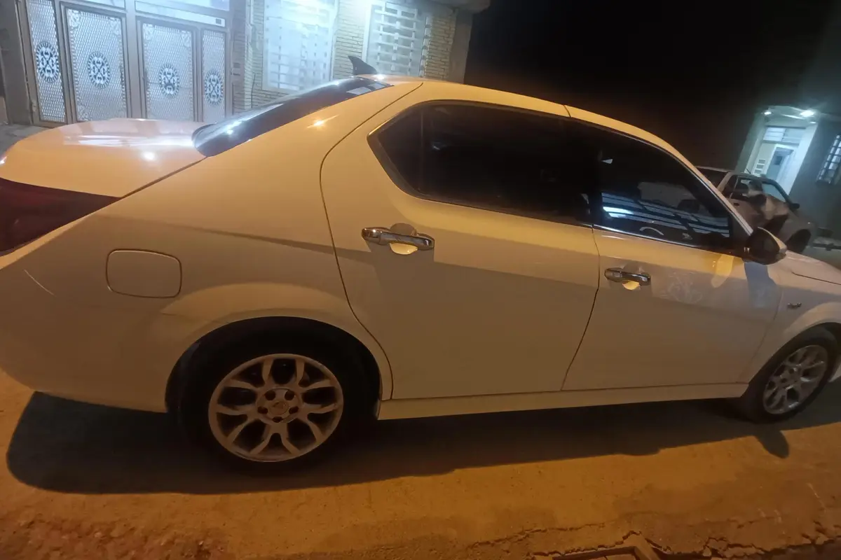 دنا،  پلاس EF7