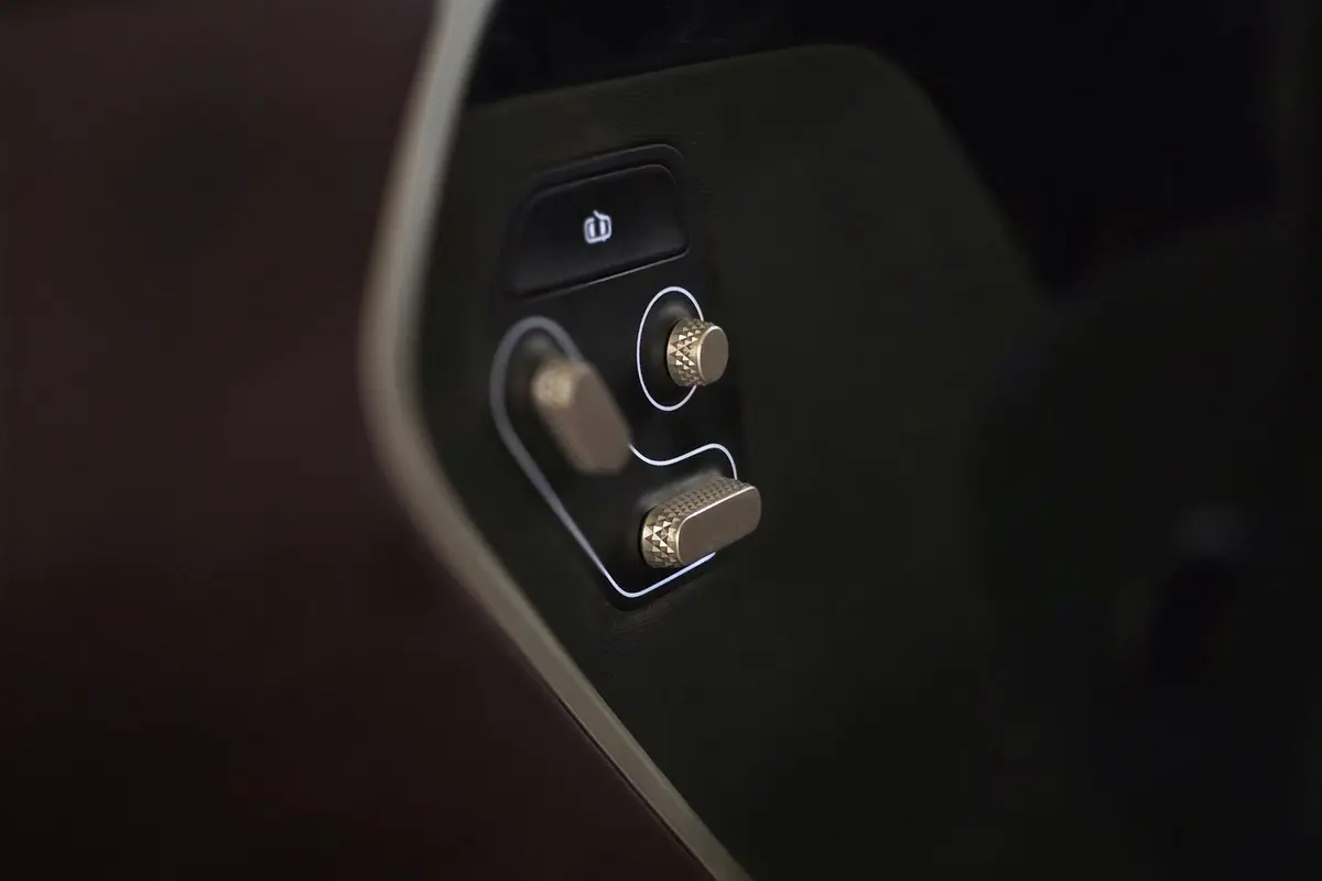 اوتار،  11EV