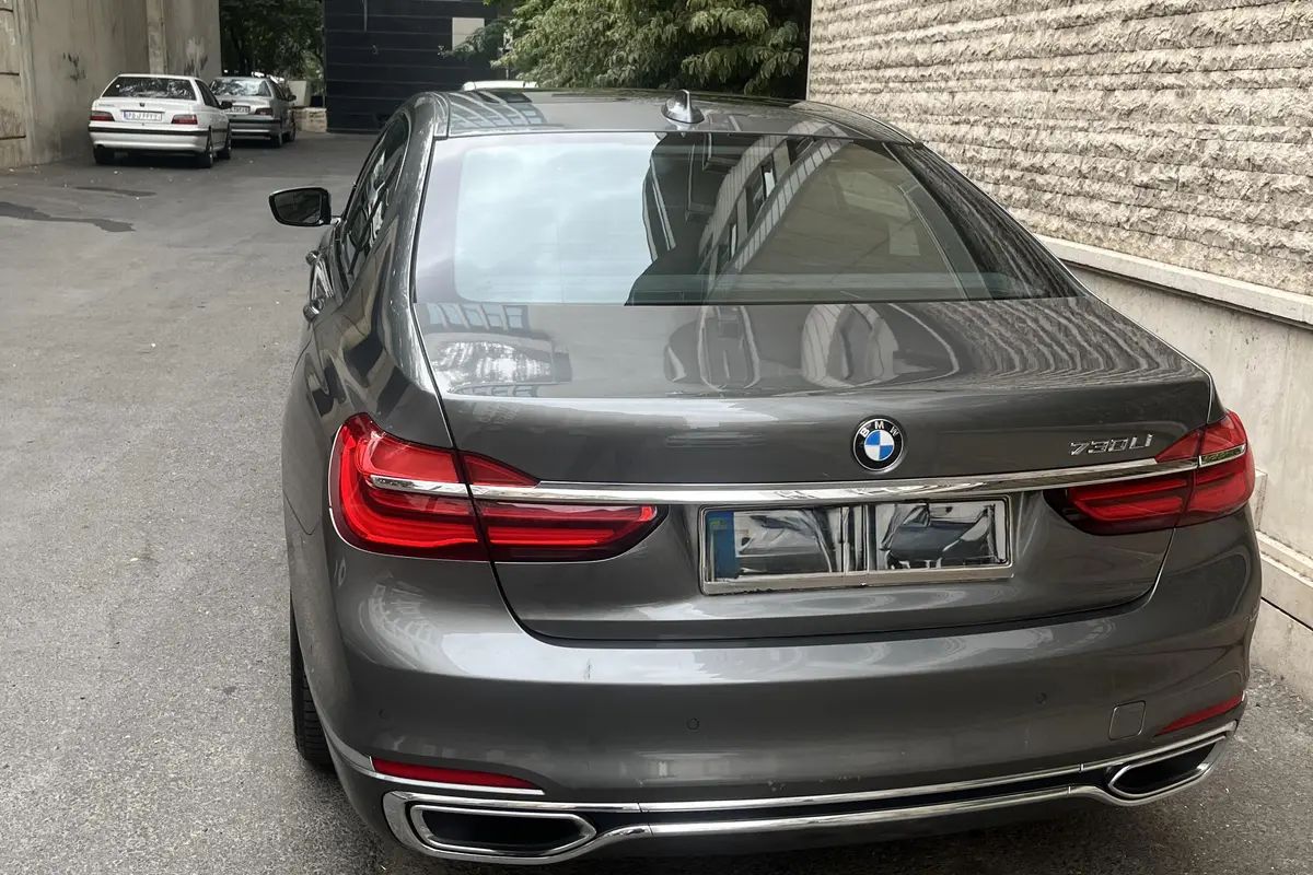 ب ام و،  سری 7