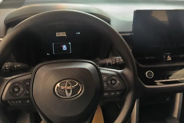 تویوتا، کرولا کراس هیبرید