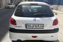 پژو، 206