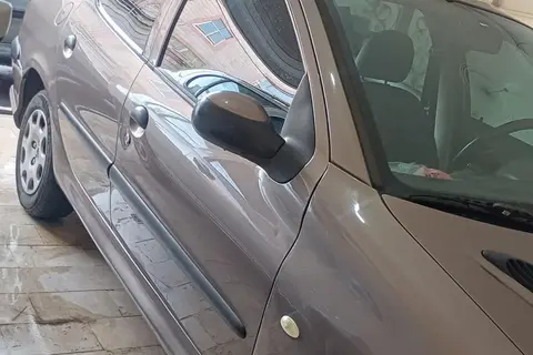 پژو، 206 SD