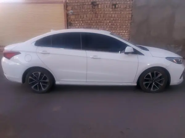 چری، آریزو 6