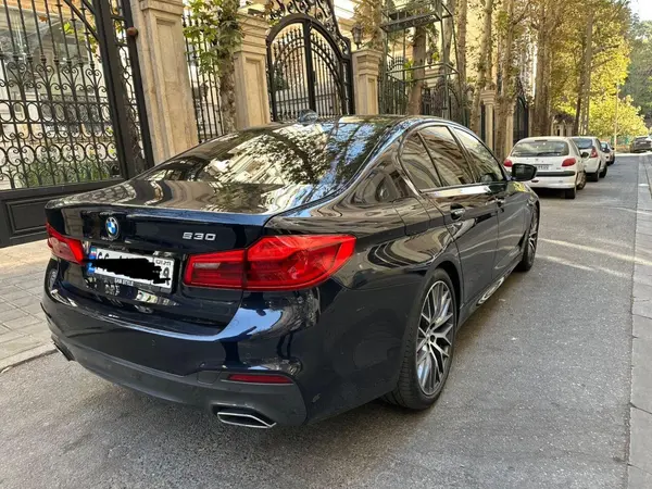 ب ام و، سری 5 سدان