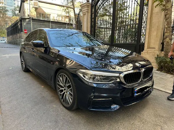 ب ام و، سری 5 سدان