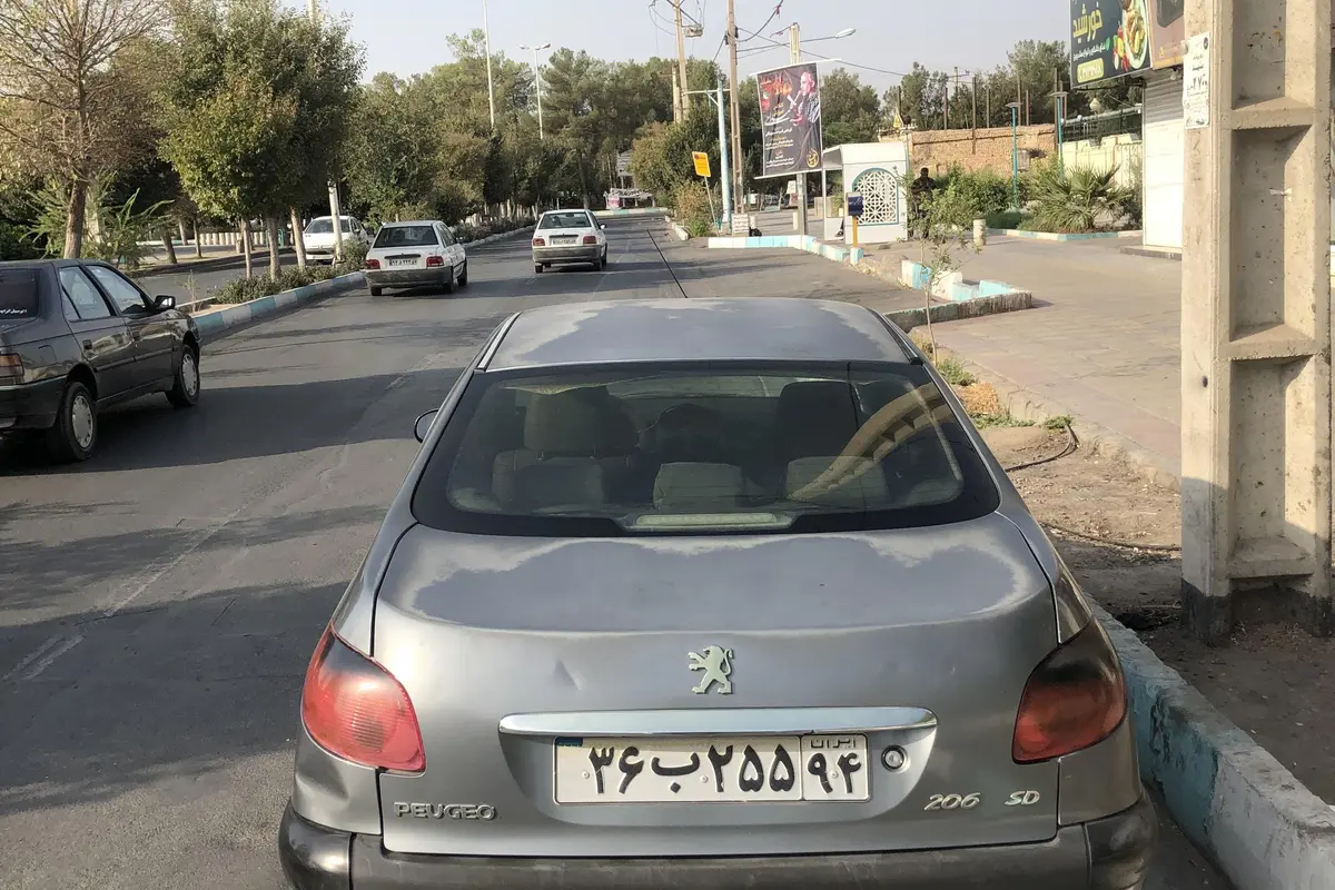 پژو،  206
