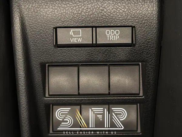 تویوتا، لندکروز چهار در