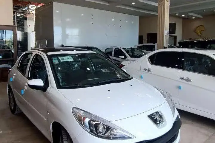 پژو،  207