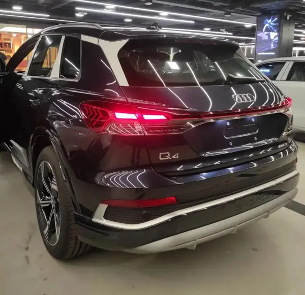 آئودی  Q4 e-tron